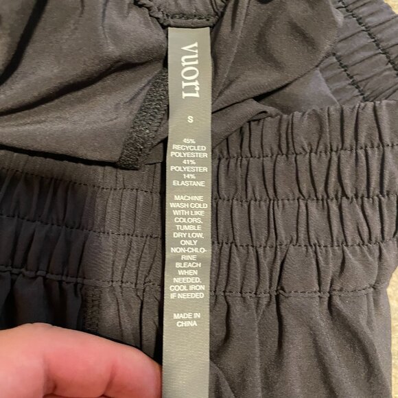 Women's Black Villa Lightweight Short, Size Small - Picture 2 of 7